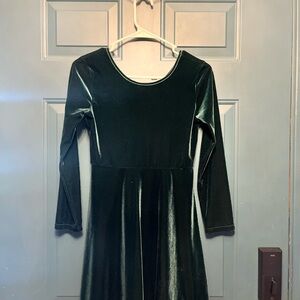The Children's Place Elegant Green Velvet Dress